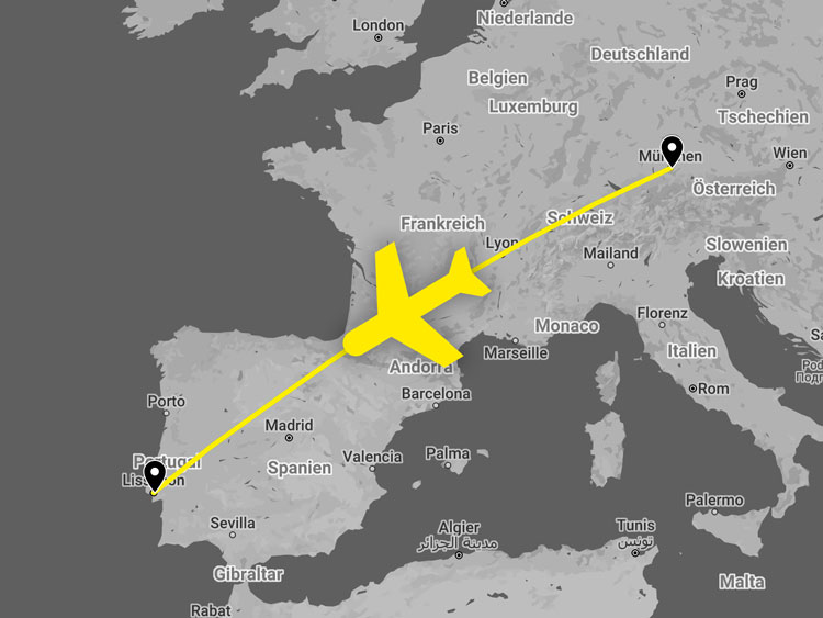 Graue Europakarte mit gelber Fluglinie und Flugzeugsymbol zwischen München und Lissabon.